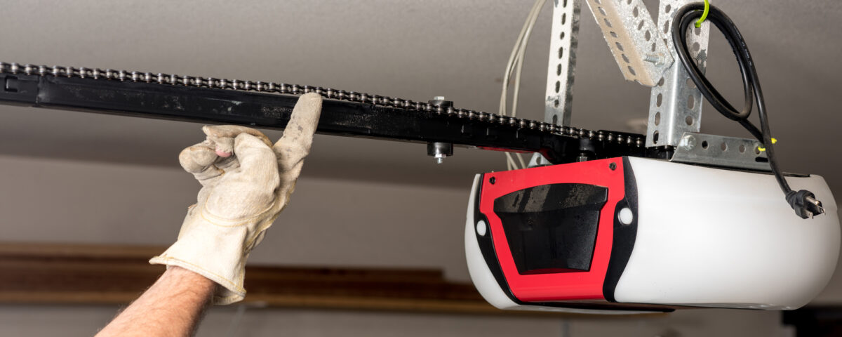 How to Avoid a Costly Garage Door Repair Expense