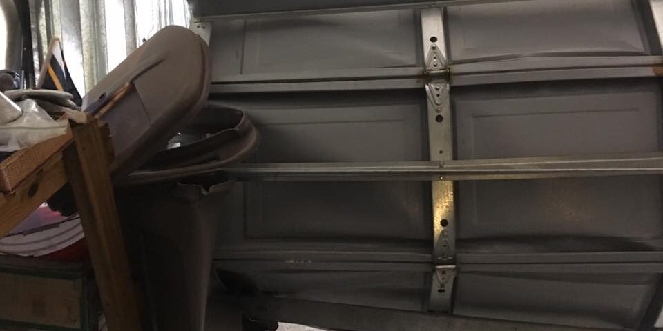 What to do When you Experience a Broken Garage Door